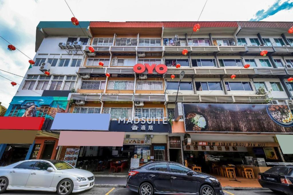 Oyo 43993 Madsuite Kota Kinabalu Exterior foto