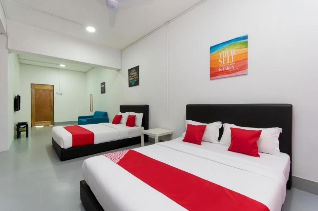 Oyo 43993 Madsuite Kota Kinabalu Exterior foto