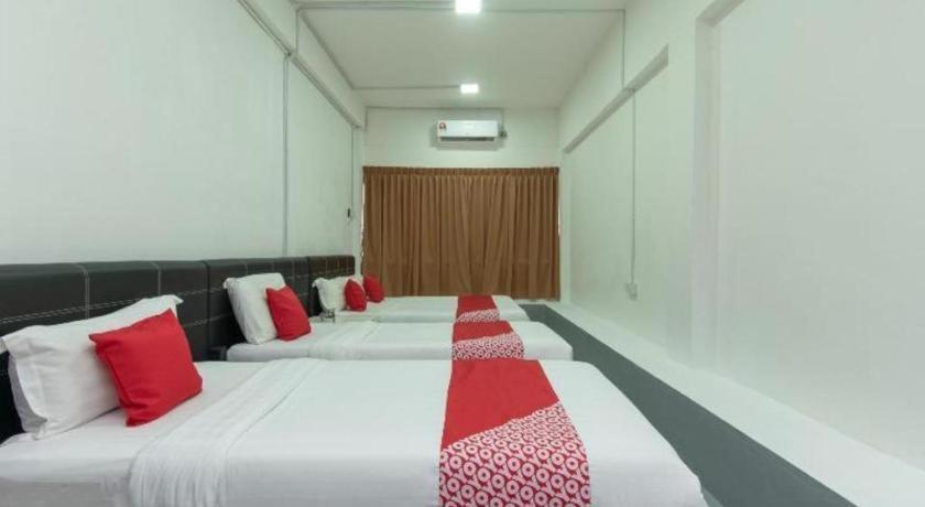 Oyo 43993 Madsuite Kota Kinabalu Exterior foto